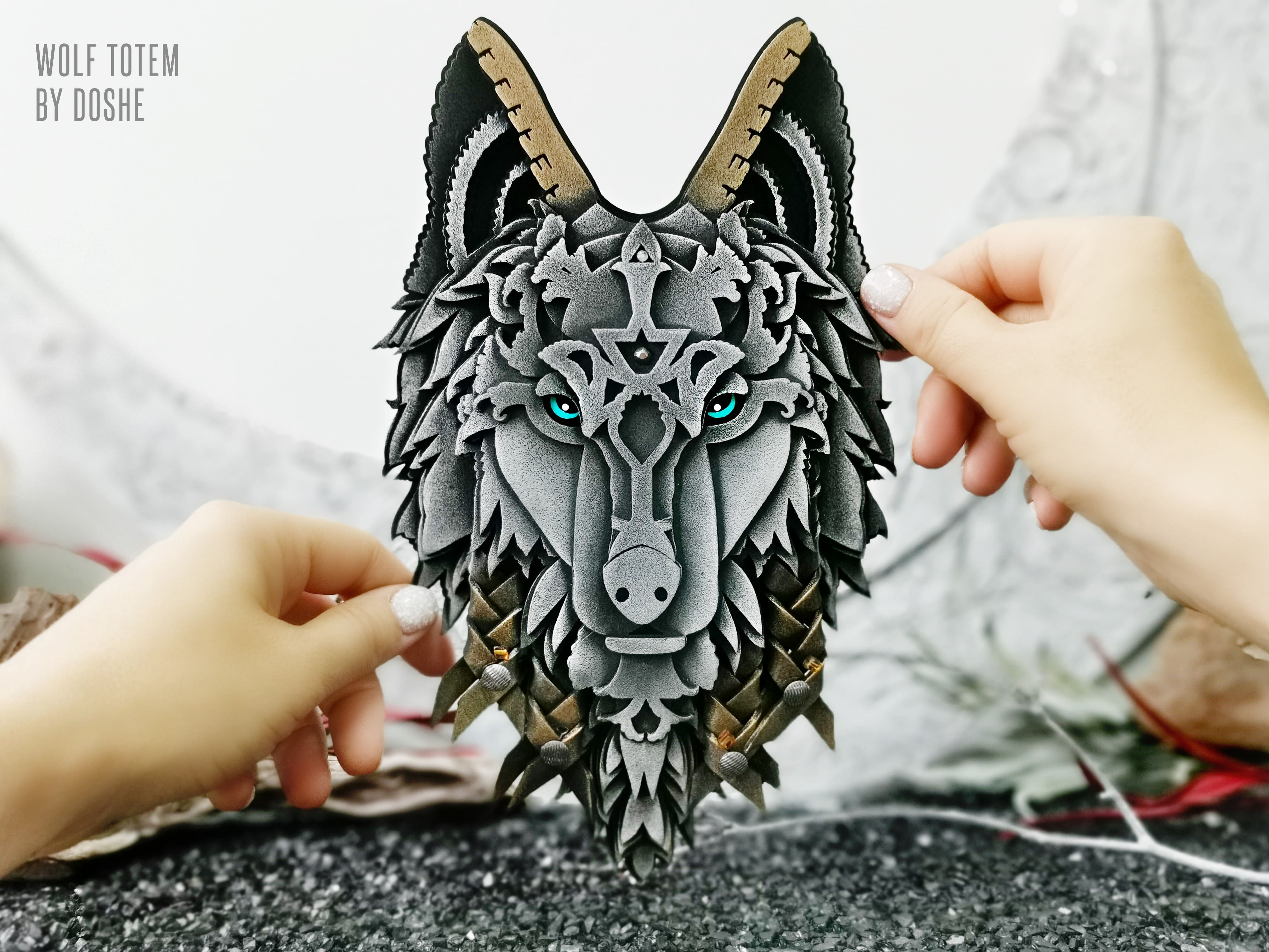 Grey wolf totem ornament - Spirit animals - Unique meaningful gifts for men