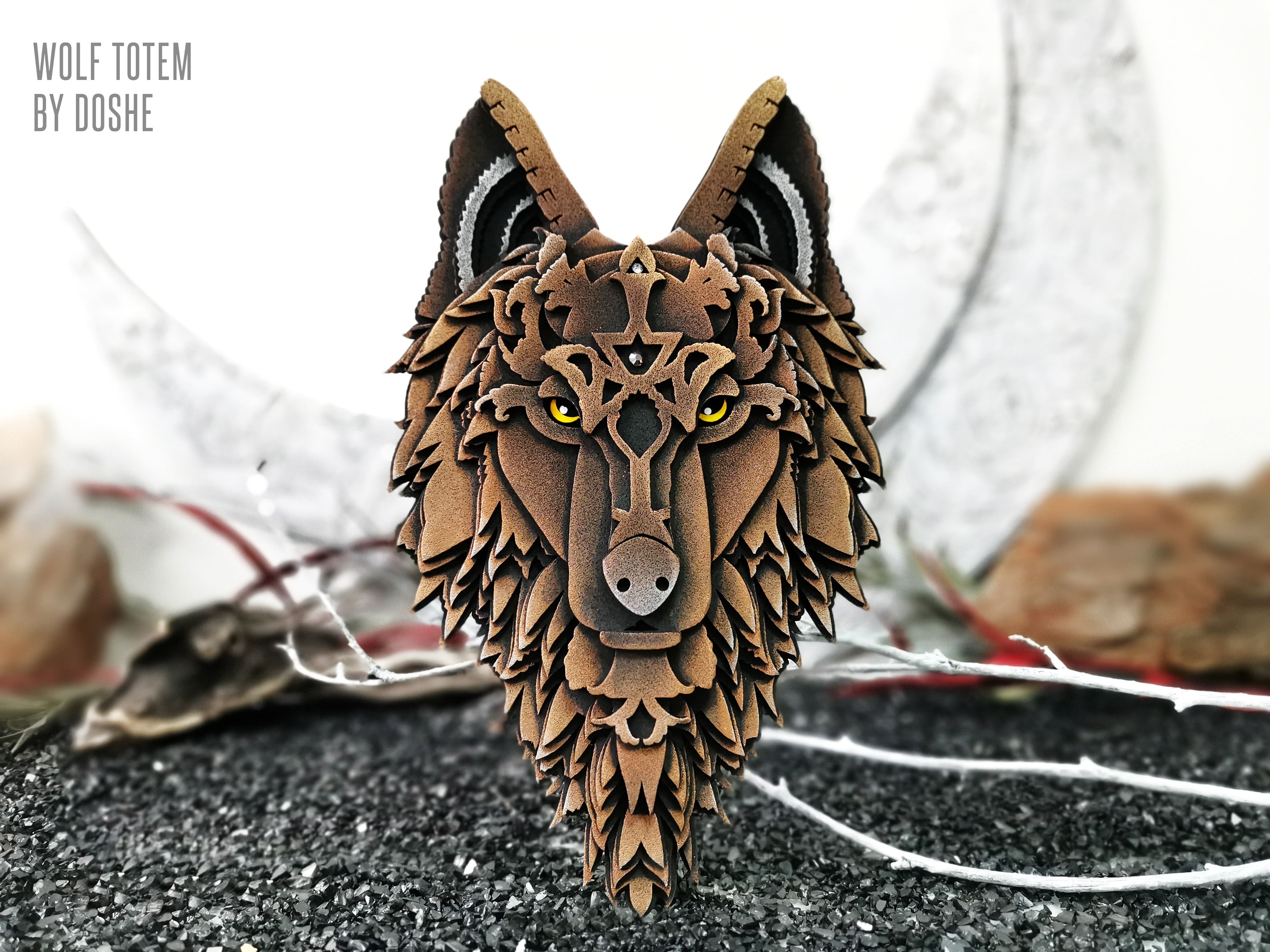 Red wolf totem ornament - Spirit animals - Unique meaningful gifts for men